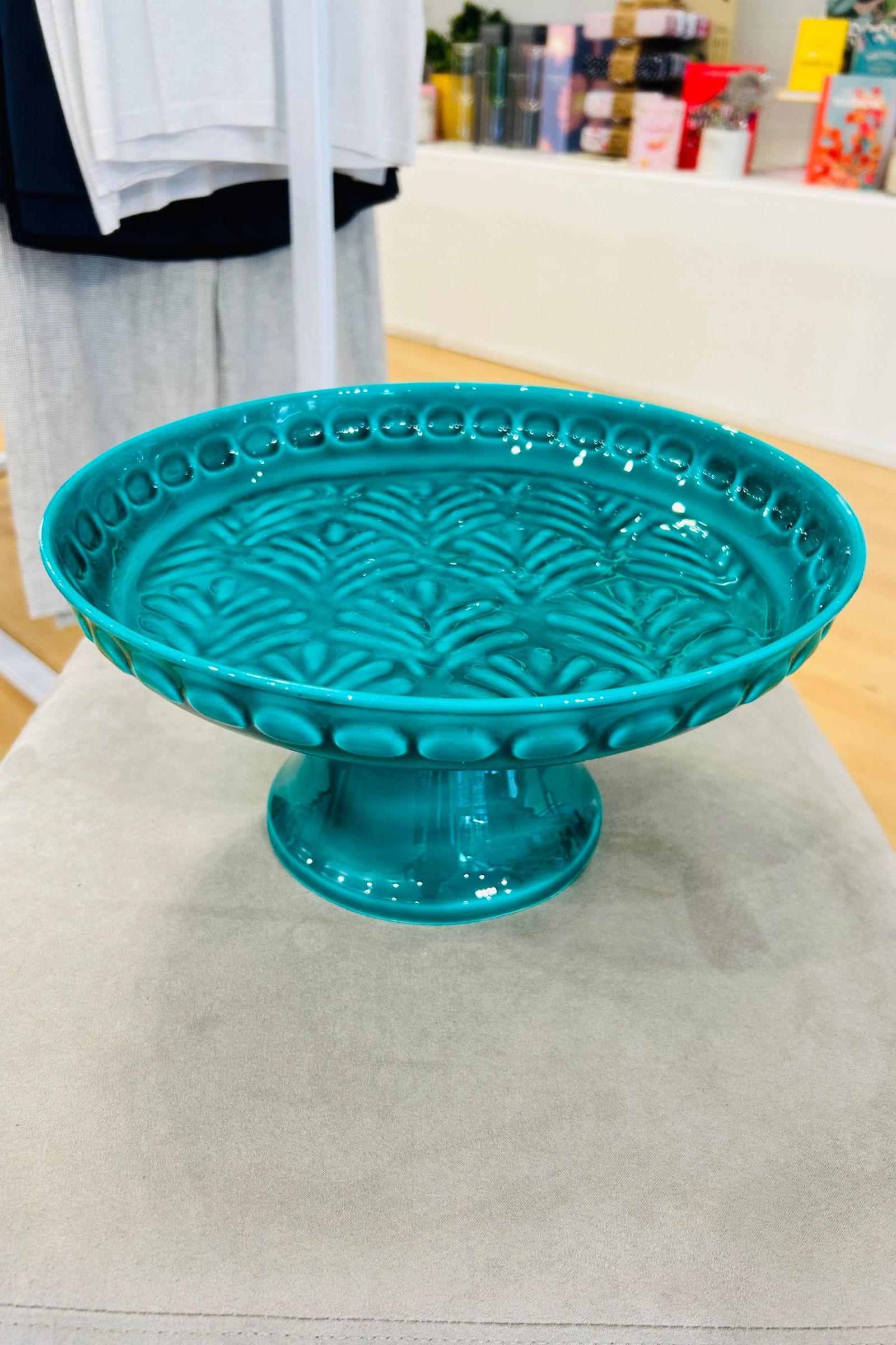 La Vie Plate/Cake Stand in 3 Colours