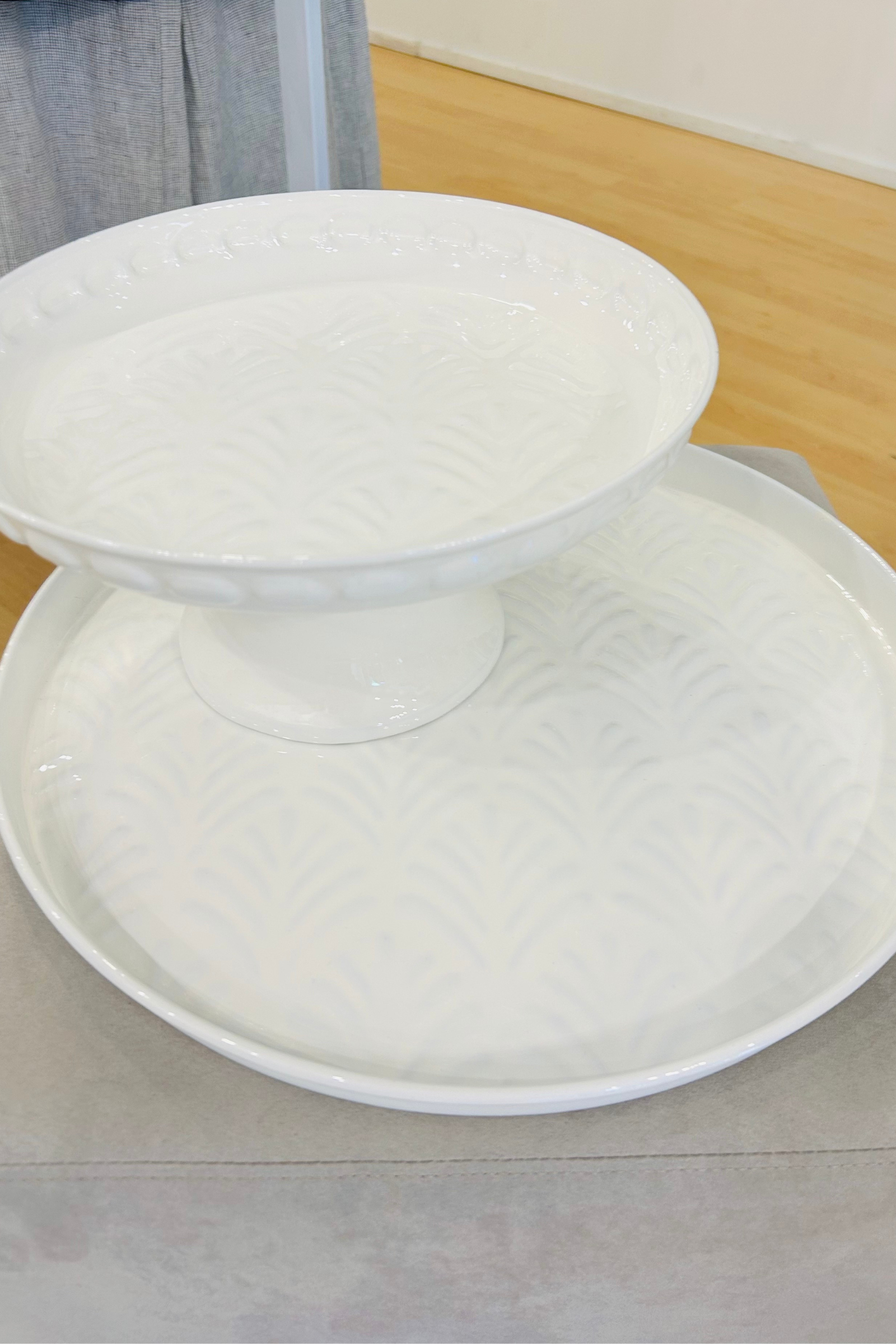 La Vie Plate/Cake Stand in 3 Colours