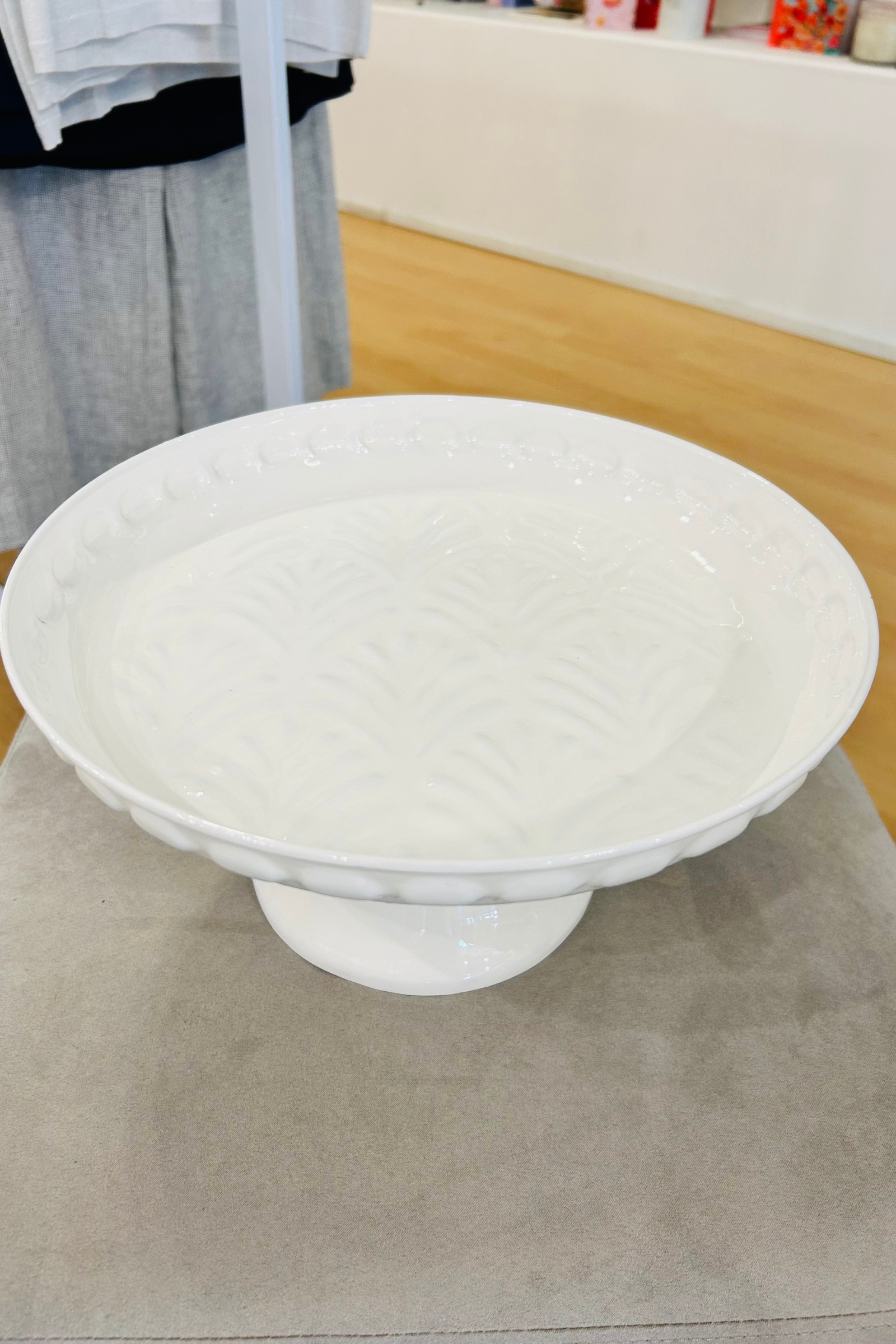 La Vie Plate/Cake Stand in 3 Colours