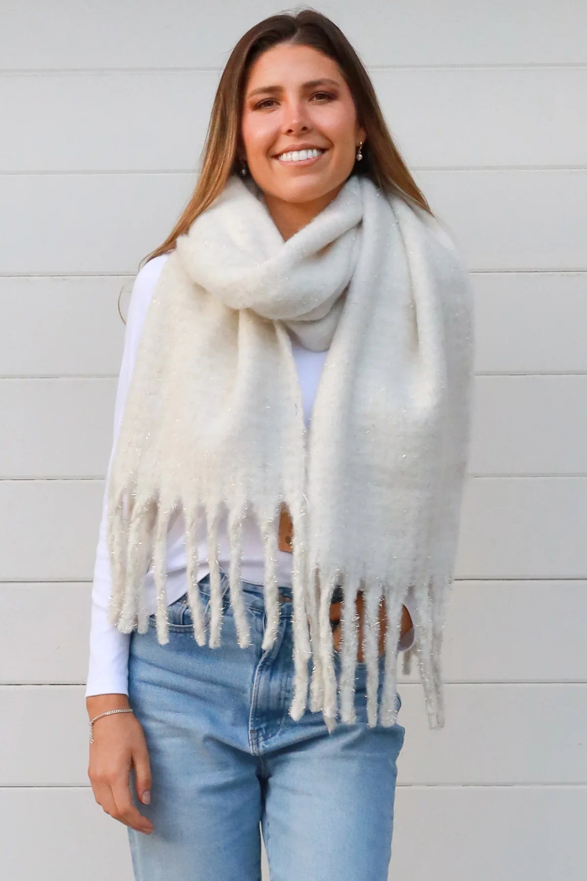 Lemon Tree Winter White Fluffy Scarf