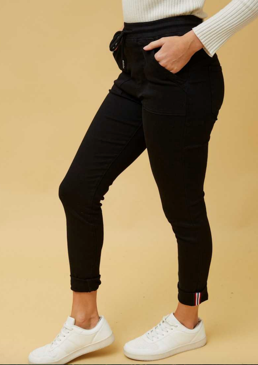 Infinity Denim Jogger Jean Black