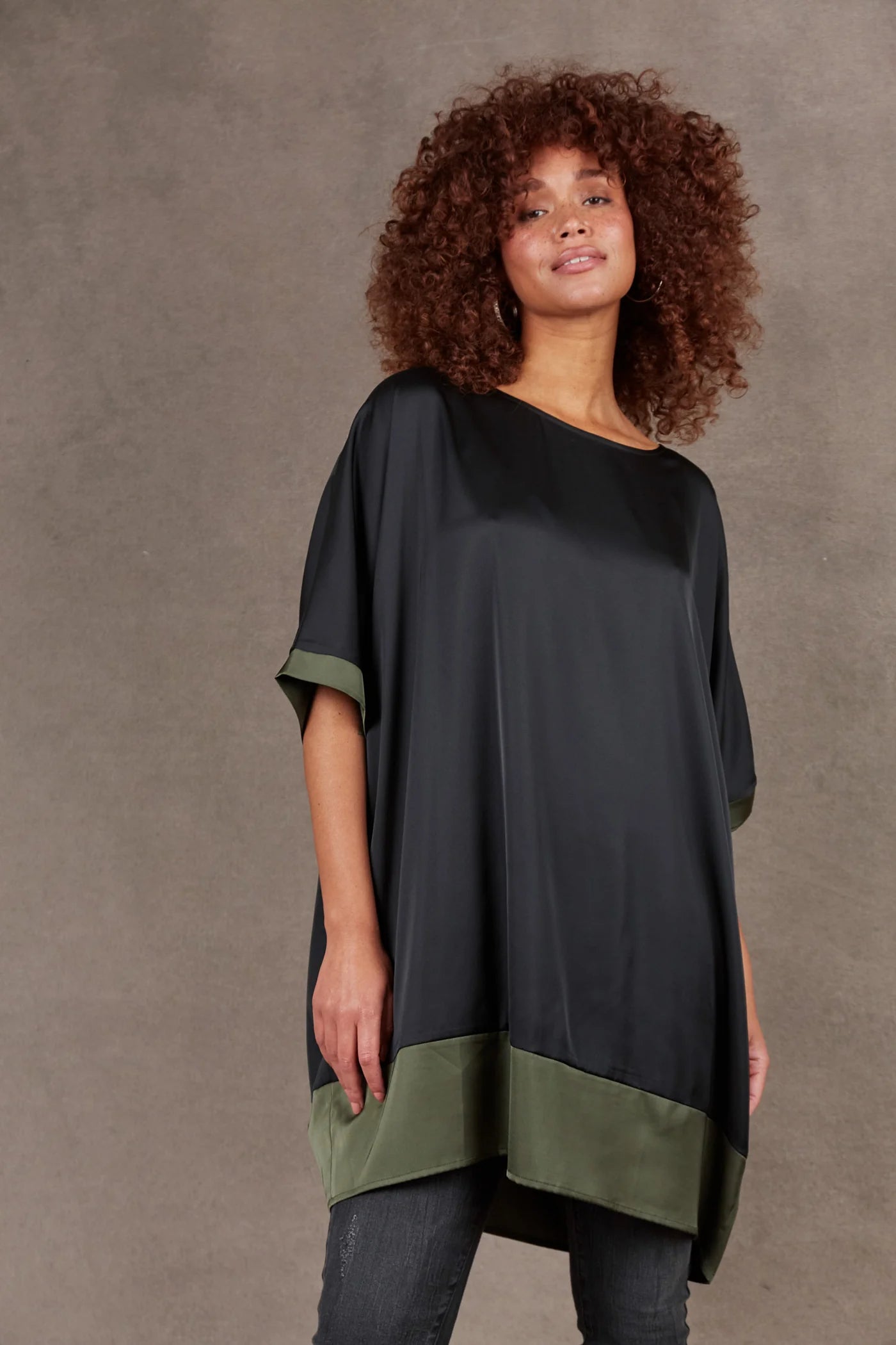 Norse Relaxed Top Ebony